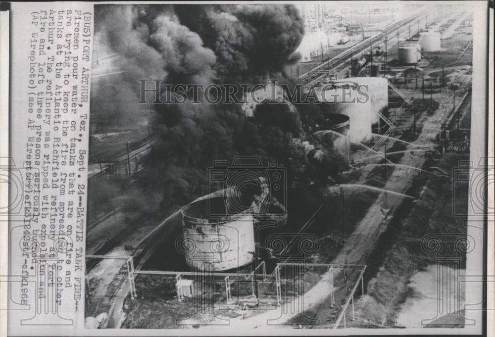 1968 Press Photo Explosions of a battle tank - RSH15517 - Historic Images