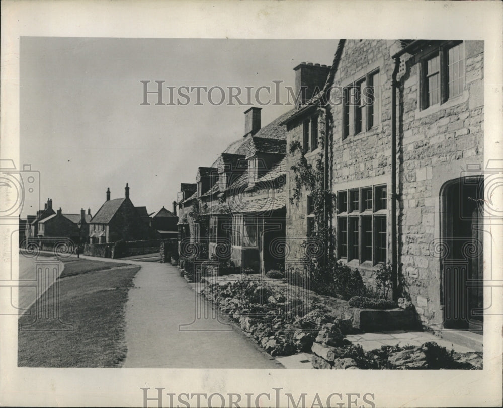 Press Photo Broadway in england - RSH15691 - Historic Images