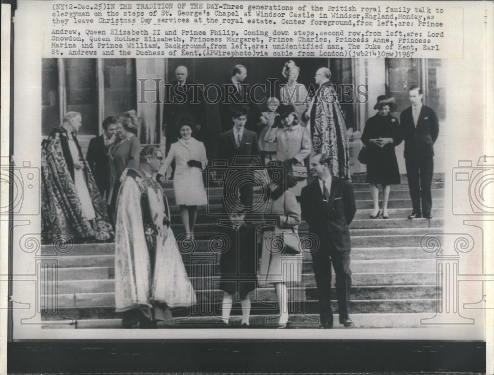 1967 Press Photo Prince Andrew Queen Elizabeth &amp; Prince Phillip Windsor Castle - Historic Images