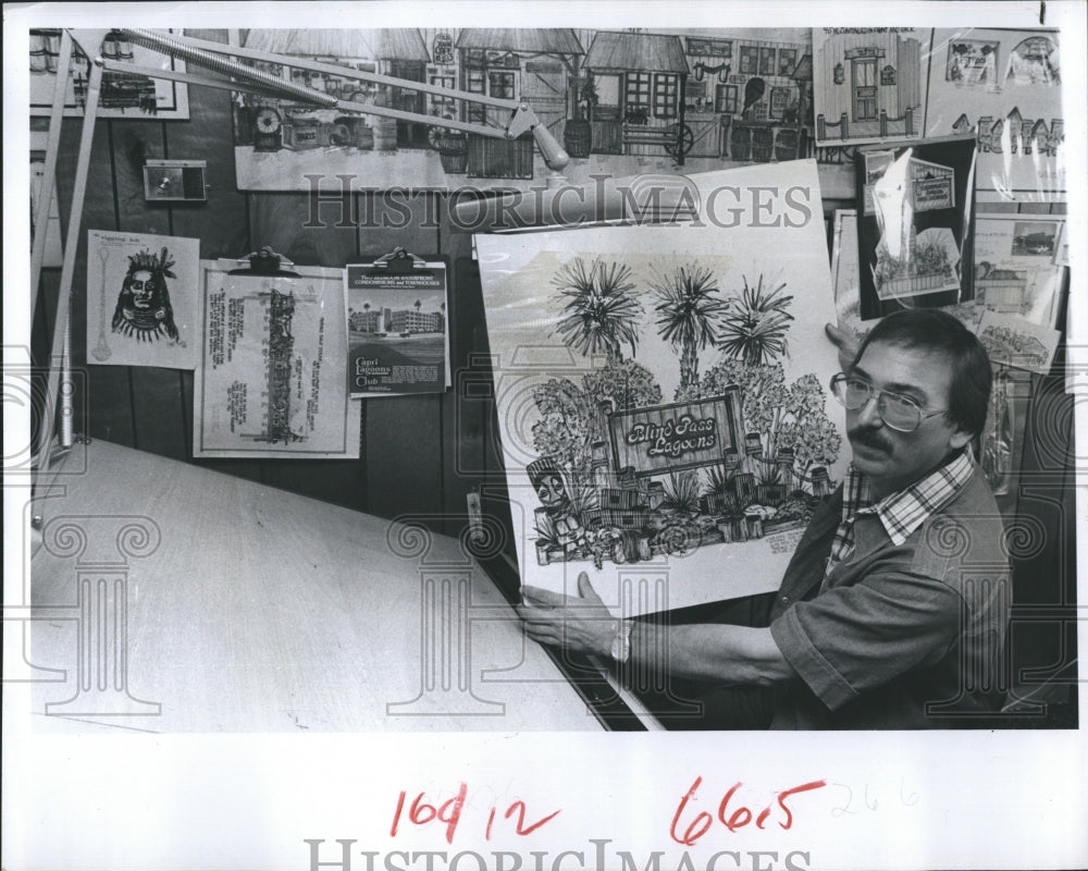 1981 Press Photo Duke Kintz With His Artwork And Work Bench - Historic Images