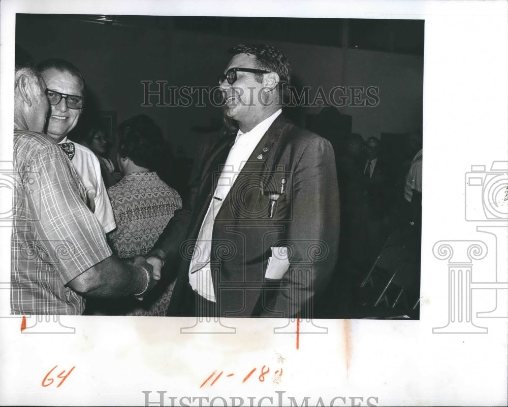 1973 Press Photo William McCracken Elected Mayor of Venice Florida - Historic Images