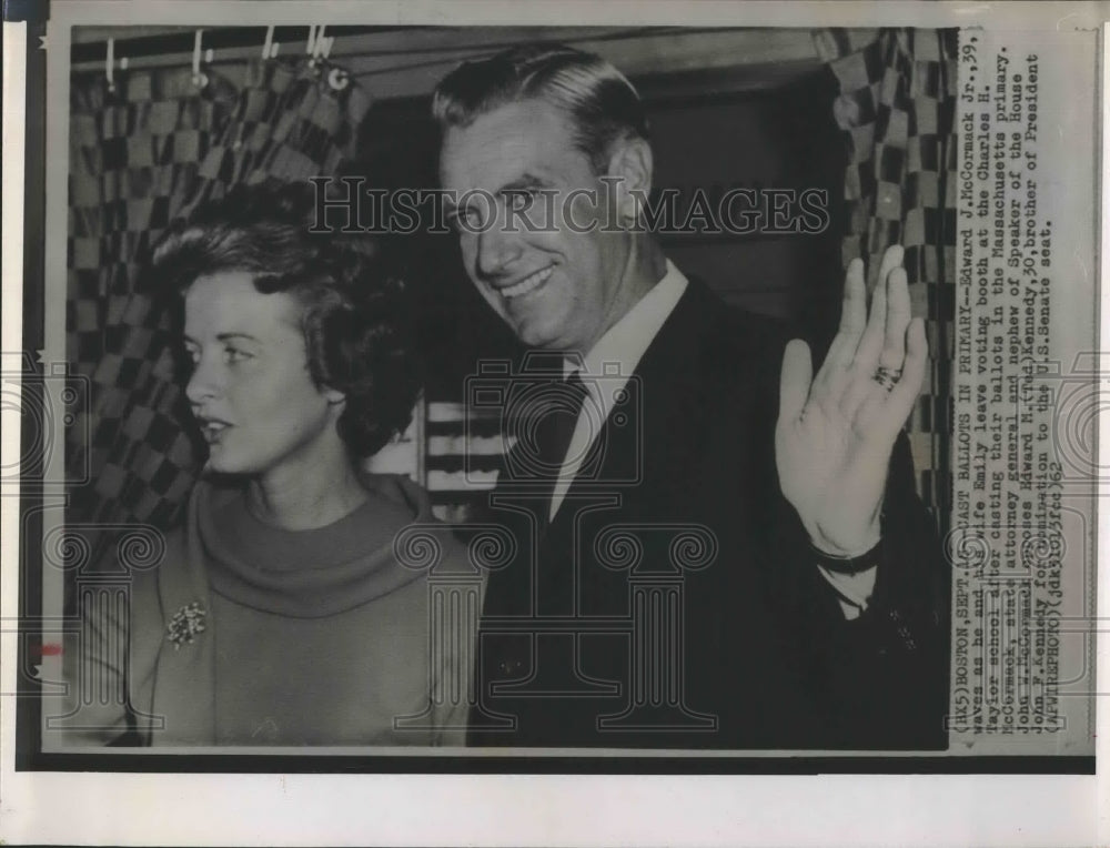 1962 Press Photo Edward McCormack Wife Emily Voting Massachusetts Primary - Historic Images