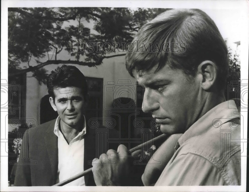 1969 Press Photo Stuart whitman Roddy McDowall - Historic Images
