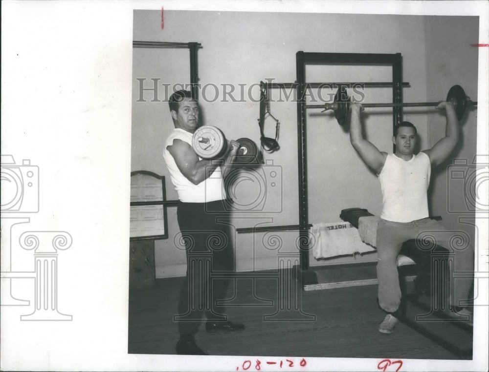 Press Photo Men Work out at New Port Richey City Hall - RSH17769 - Historic Images