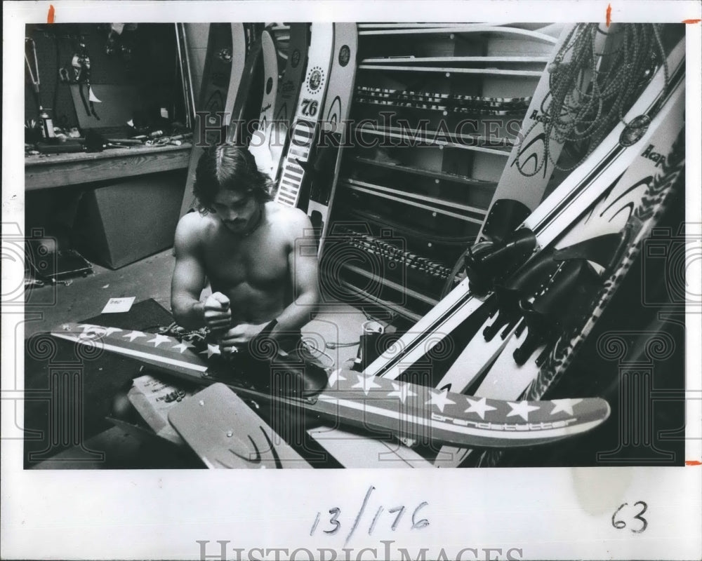 1975 Press Photo Dave Holt - RSH17803 - Historic Images