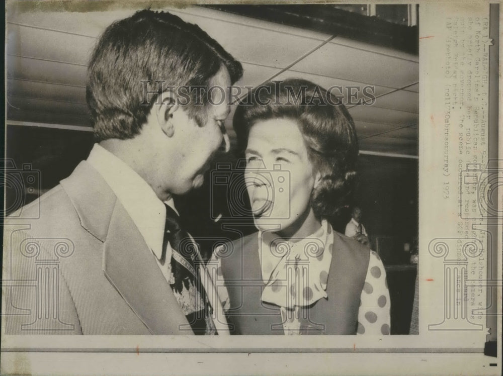 1973 Press Photo Mrs. Jim Holshouser and Husband at Banquet - Historic Images