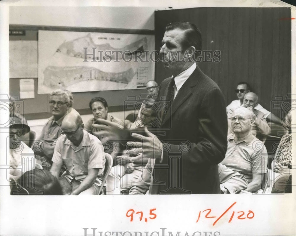 1974 Press Photo Charles Cobb - Historic Images