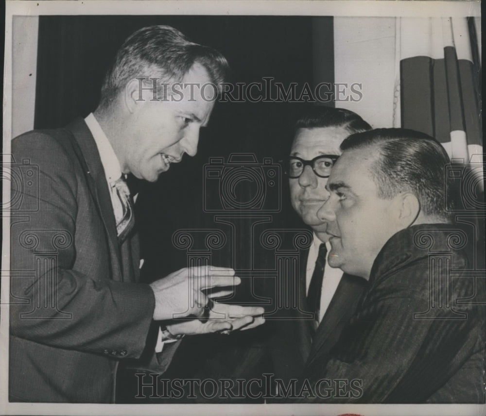 1963PressPhoto House speaker Mallory Horne  confers with two Florida Legislators - Historic Images