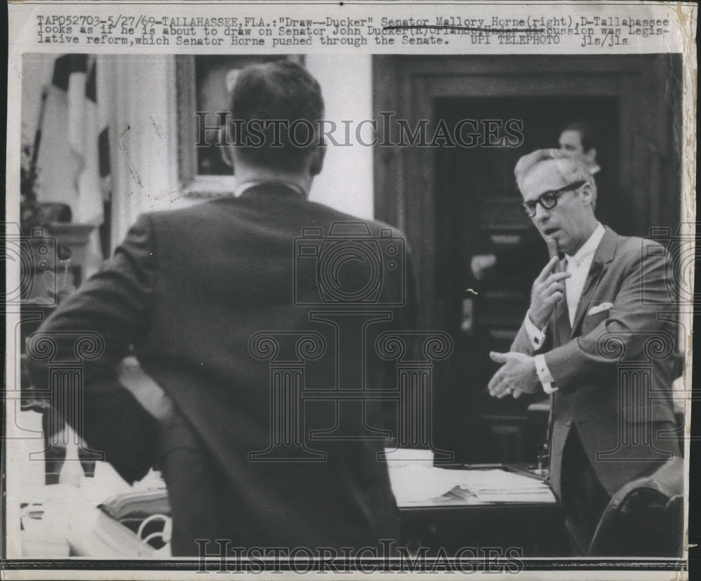 1969 Press Photo Senator Mallory Horne addressing the Senate - RSH18053 - Historic Images