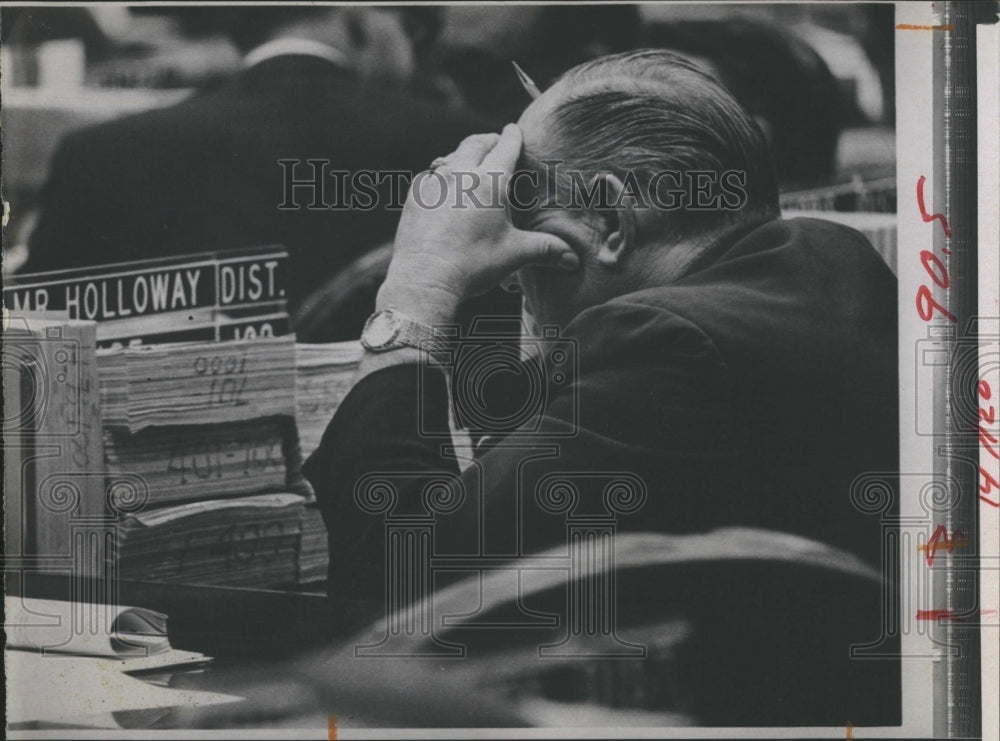 1967 Press Photo Rep Vernon Holloway of Miami Ponders Huge Amounts of Work - Historic Images