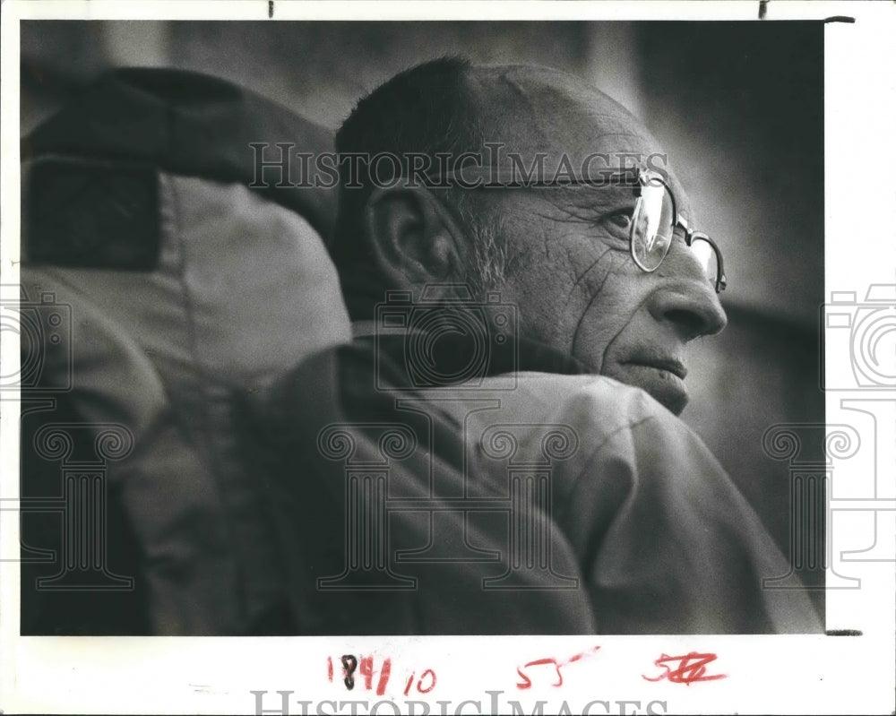 1979 Press Photo Elbert Marcel Pledges Cross Country Walk For His Beliefs - Historic Images