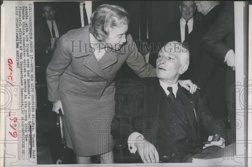 1967 Press Photo Mr &amp; Mrs Thomas Dodd - RSH18401 - Historic Images