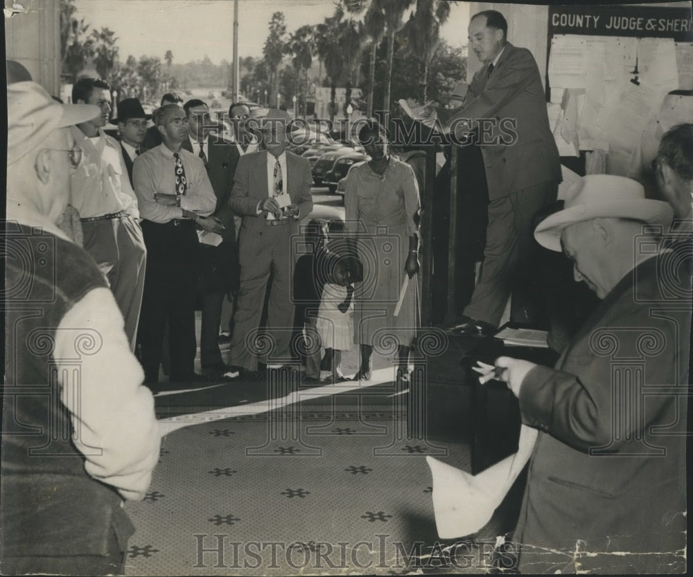 1959 Press Photo Murphy Act Land Auction In Progress - RSH18553 - Historic Images