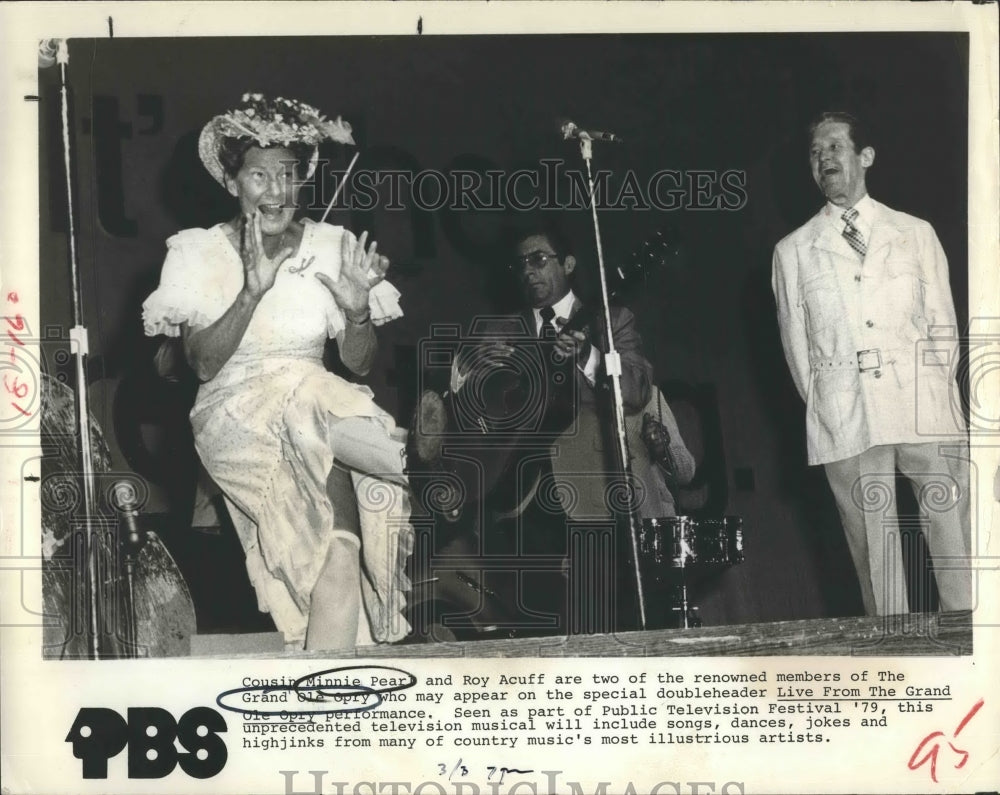 1982 Press Photo Minnie Pearl & Roy Acuff at Grand Ole Opry - Historic Images