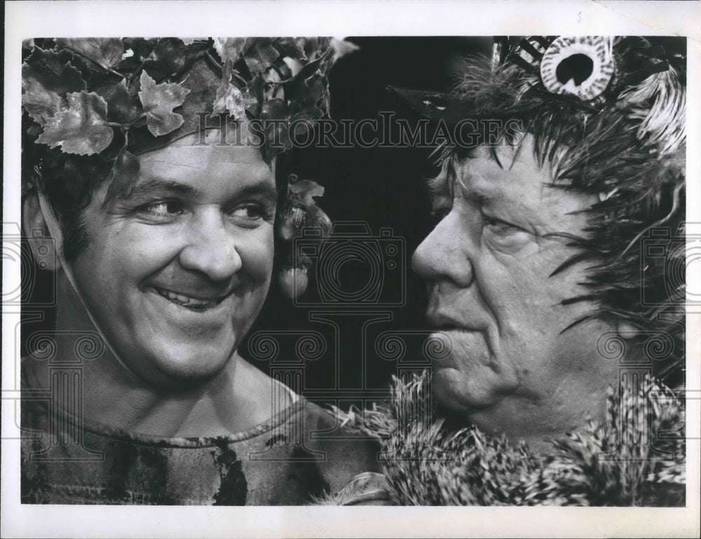 1971 Press Photo George Lindsay And Paul Hartman In CBS TV Show Mayberry R.F.D. - Historic Images