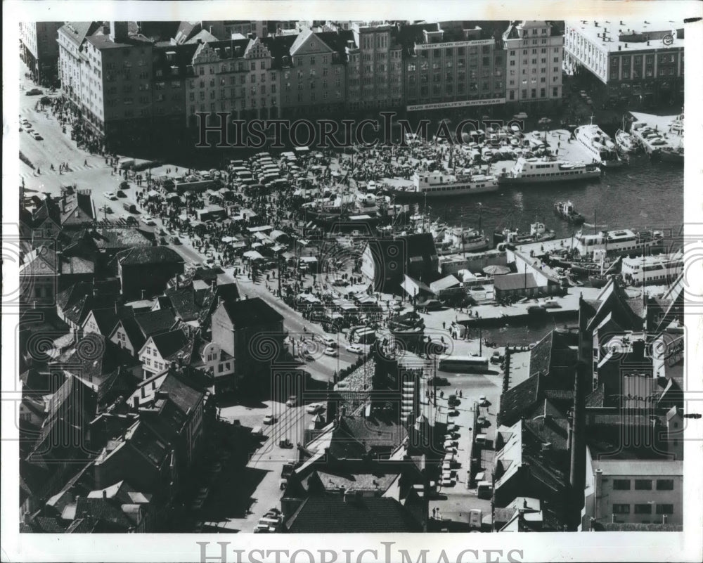 1981 Press Photo Bergen Fish Market Norway - Historic Images