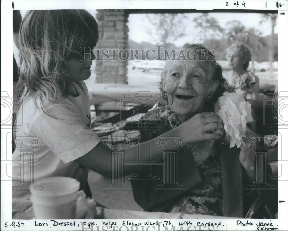1987 Press Photo Mad Campers 4h Club Oak Grove Retirement Villas - Historic Images