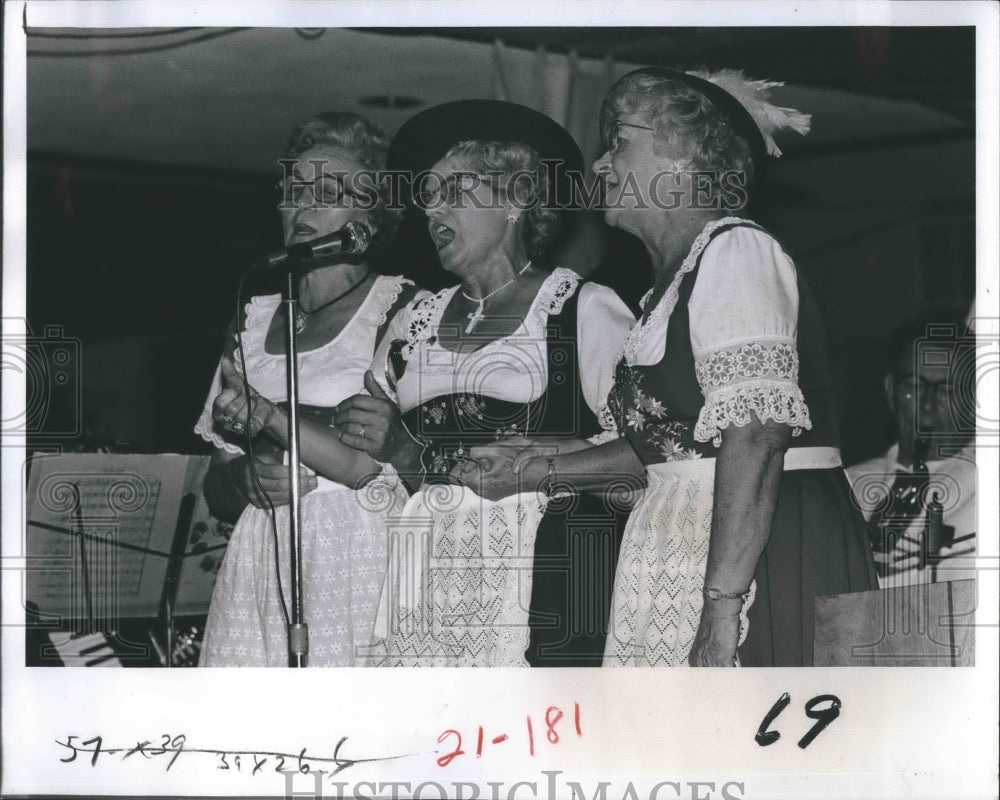 1977 Press Photo Oktoberfest - Historic Images