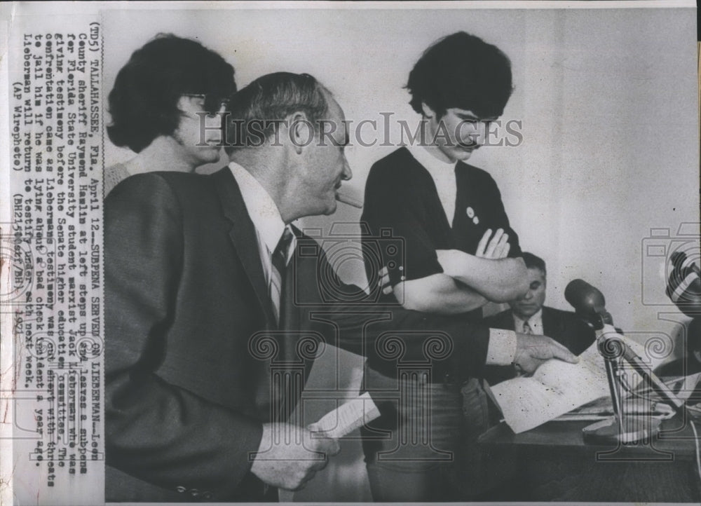1971 Press Photo Subpoena served to Radical Jack Lieberman. - Historic Images