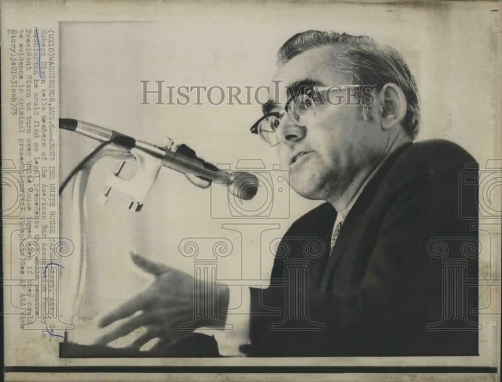 1973 Press Photo Robert Dixon in ront of American Bar Association - RSH19489 - Historic Images