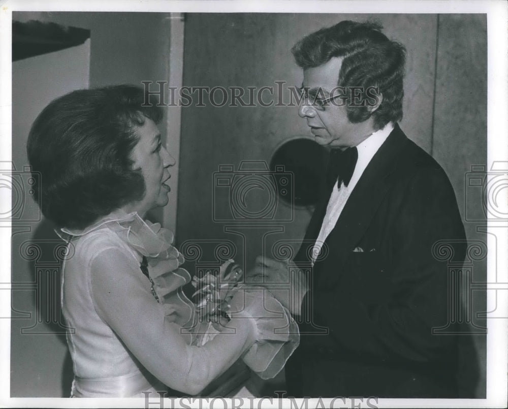 1974 Press Photo Pictured is Jeane Dixon - Historic Images