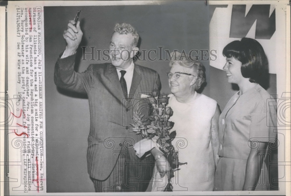 1964 Press Photo Sen. Everett Dirksen waves, arrival at San Francisco. - Historic Images