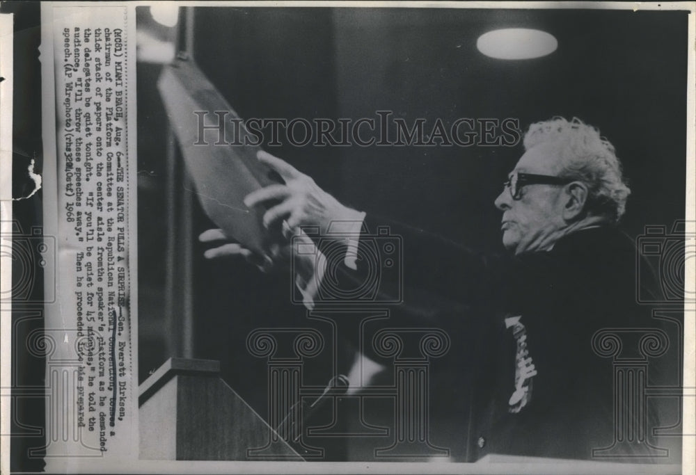 1968 Press Photo Sen. Everett Dirksen Tosses  Papers Center Aisle Demands Quiet - Historic Images