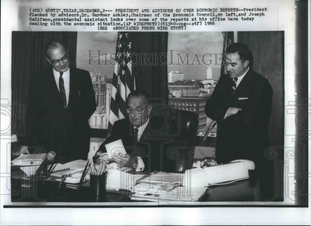 1966 Press Photo President Johnson  Advisors Dr Gardner Ackley Joseph Califano - Historic Images