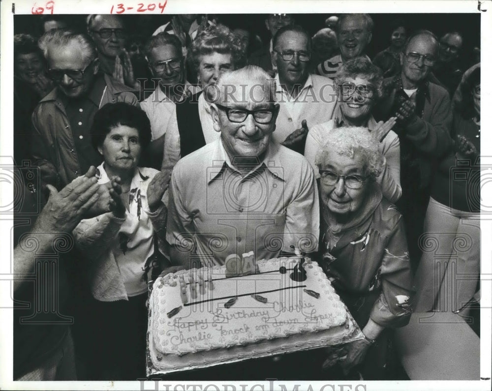 1983 Press Photo Charlie Loper Bowler New Port Richey - Historic Images