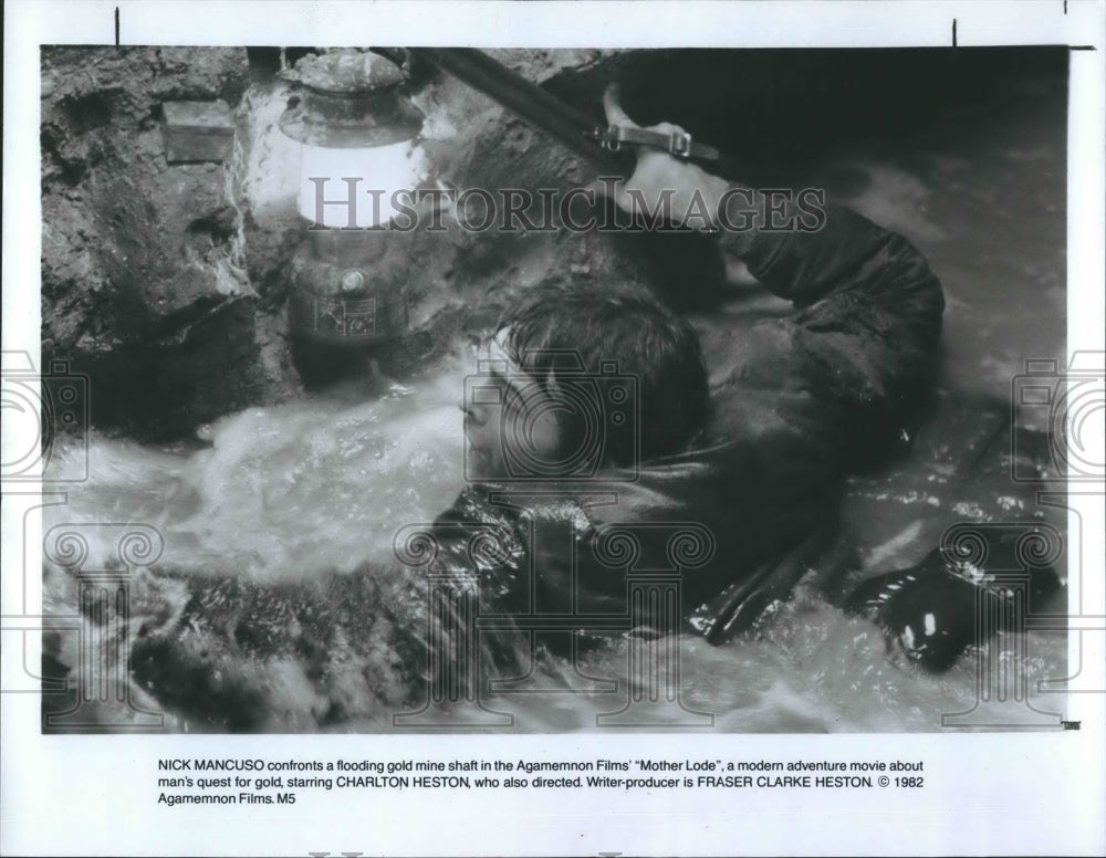1983 Press Photo Nick Mancuso in &quot;Mother Lode&quot; - Historic Images