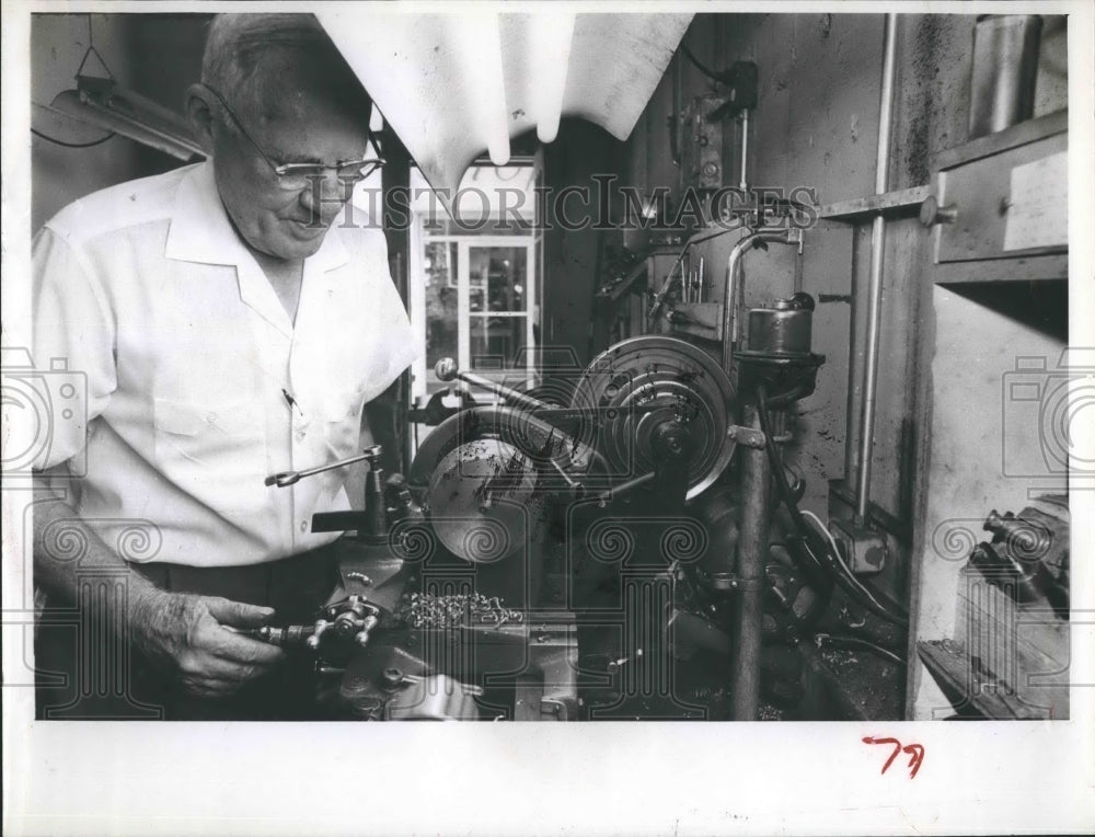 1965 Press Photo J.Hervey Mann Jr. in his workshop - RSH20409 - Historic Images