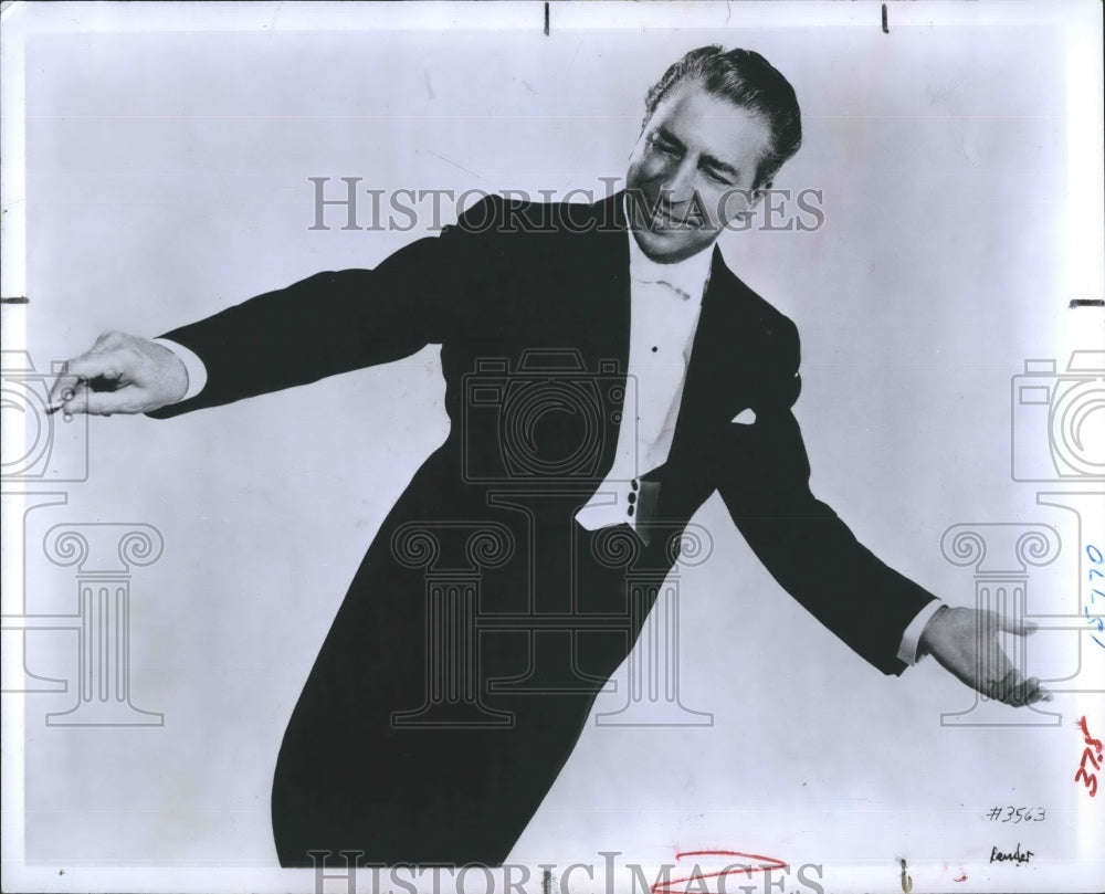 1968 Press Photo Conductor Mantovani - Historic Images