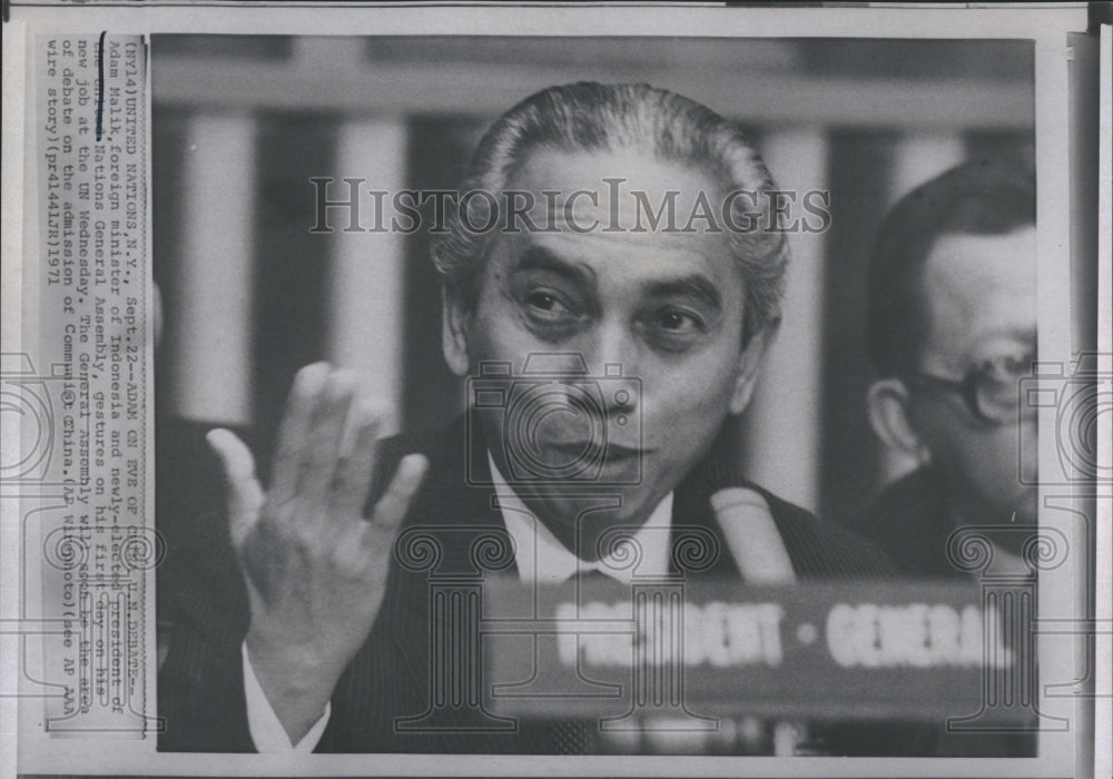 1971 Press Photo Adam Malk FM of Indonesia and new President of UN General Assem - Historic Images