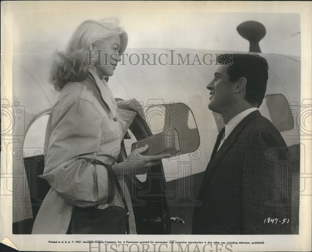 1957 Press Photo Actress Dorothy Malone and Rock Hudson - RSH20793 - Historic Images