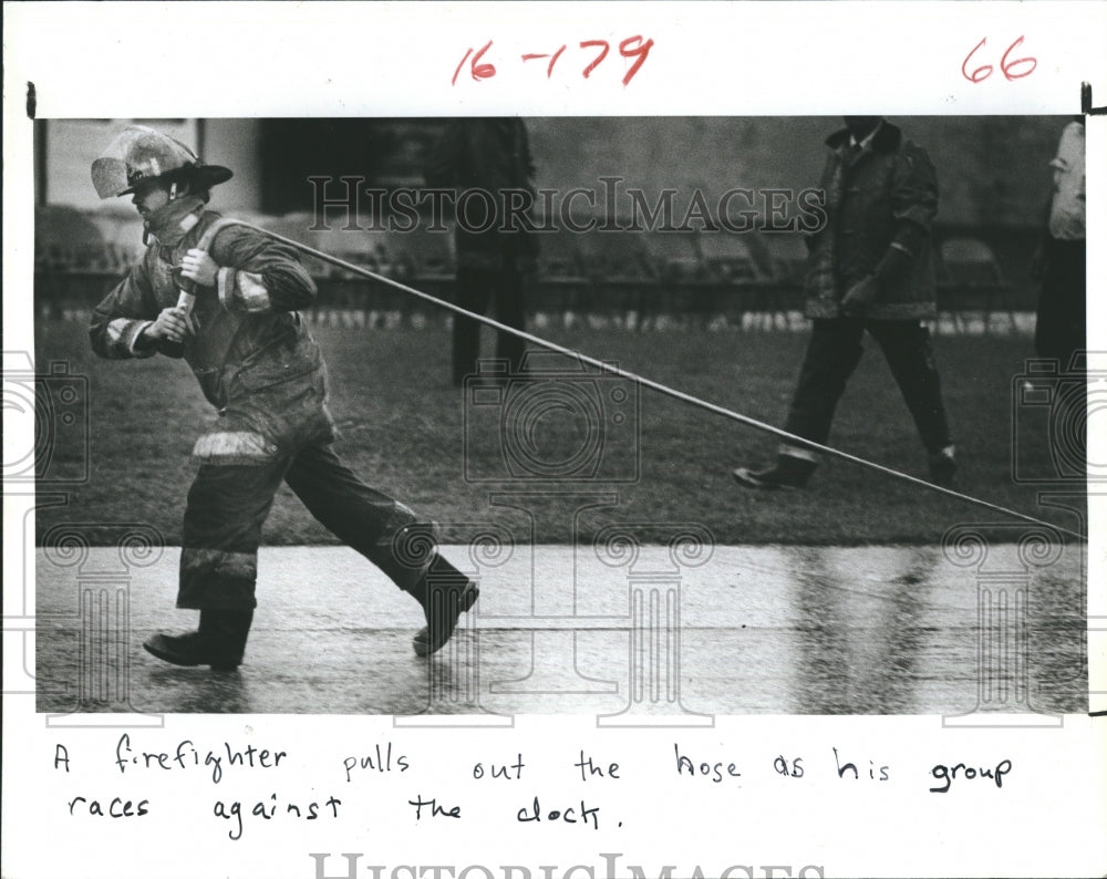 1982 Firefighters Competition - Historic Images