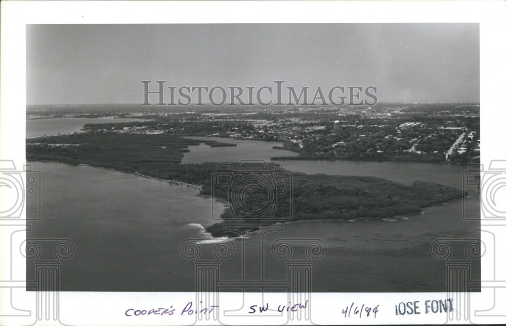 1984 Press Photo Cooper's Point - Historic Images