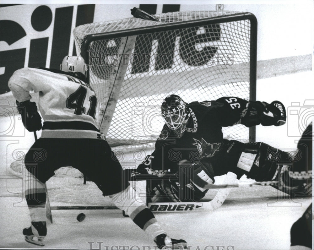 1997 Press Photo Jason Allison and Nikolai Khabibulin. - Historic Images