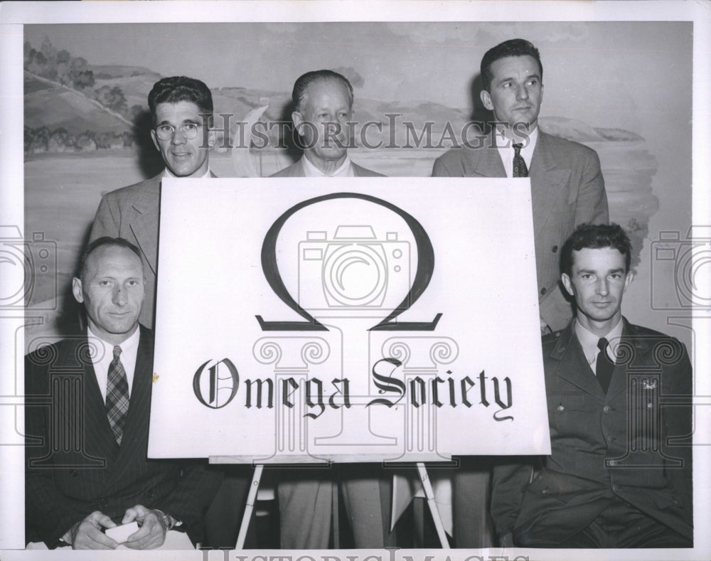 1951 Omega Society Leaders And Record Holder Runners-Historic Images