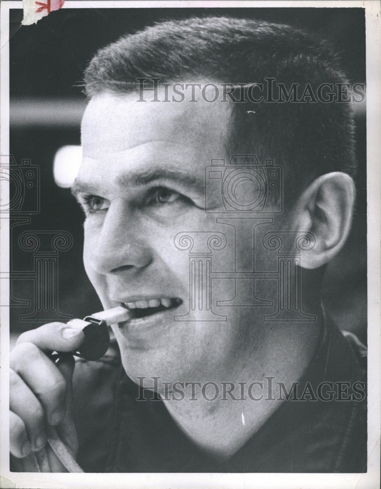 1968 Press Photo Harry Sinden, Bruins. - Historic Images