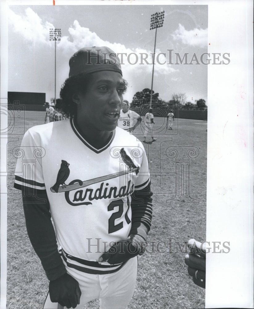 1982 Press Photo Tito Landrum St. Louis Cardinals Baseball Practice MLB Sports - Historic Images