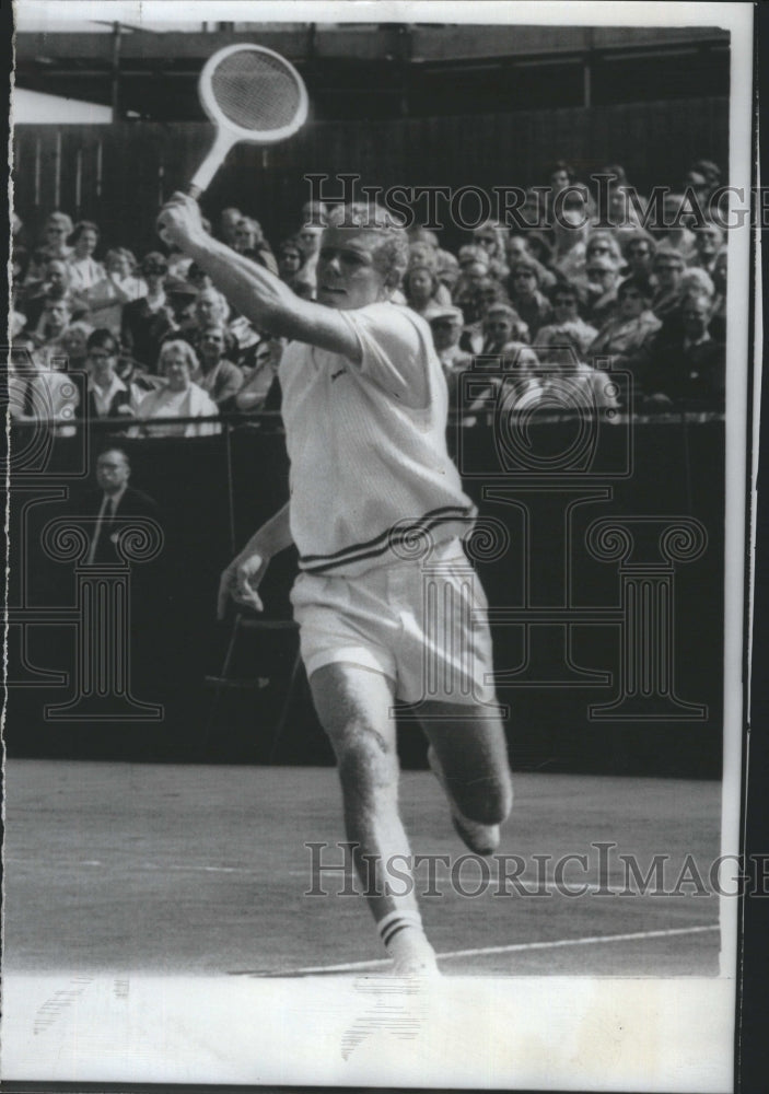 1968 Press Photo Mark Cox defeats Roy Emmerson in British Championships - Historic Images