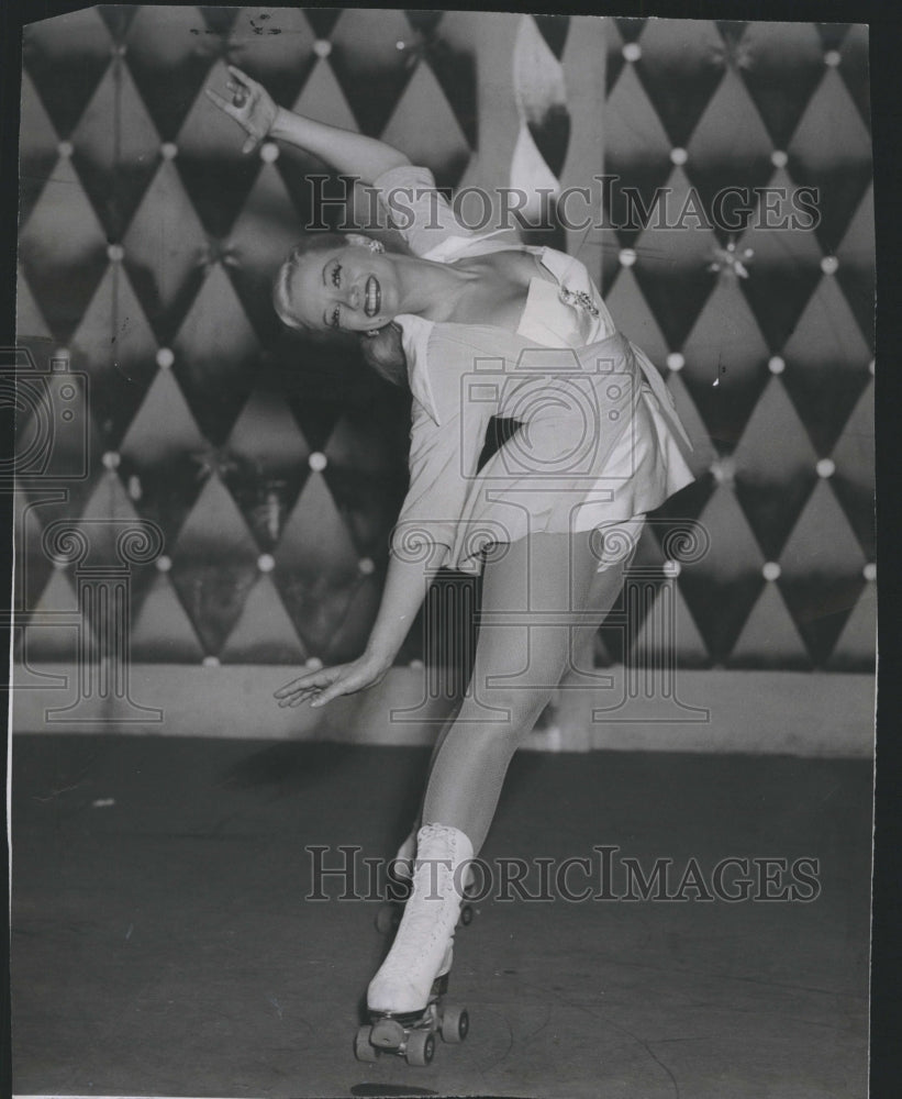1952 Peggy Wallace-Historic Images