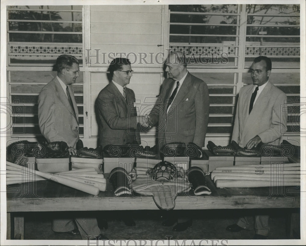 Press Photo Dominican Republic Amb. Phelps Phelps Baseball Equipment Donation - Historic Images