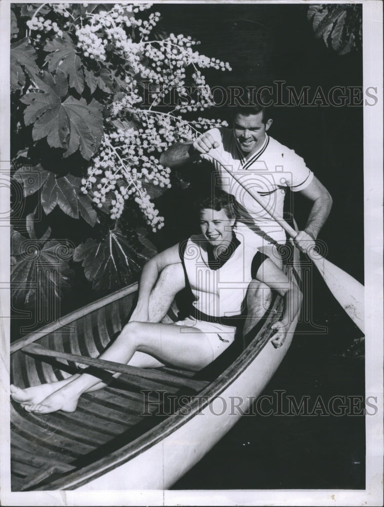 1960 Press Photo Kathy Darlyn Smith and Trammell Pickett in the Cypress Gardens - Historic Images