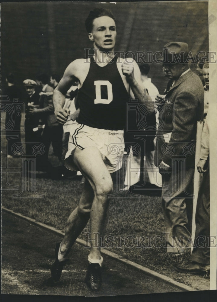 Press Photo Unknown Runner - Historic Images