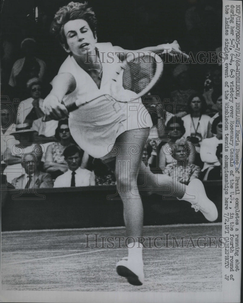 1968 Press Photo Mario Bueno at Wimbledon. - RSH26659 - Historic Images