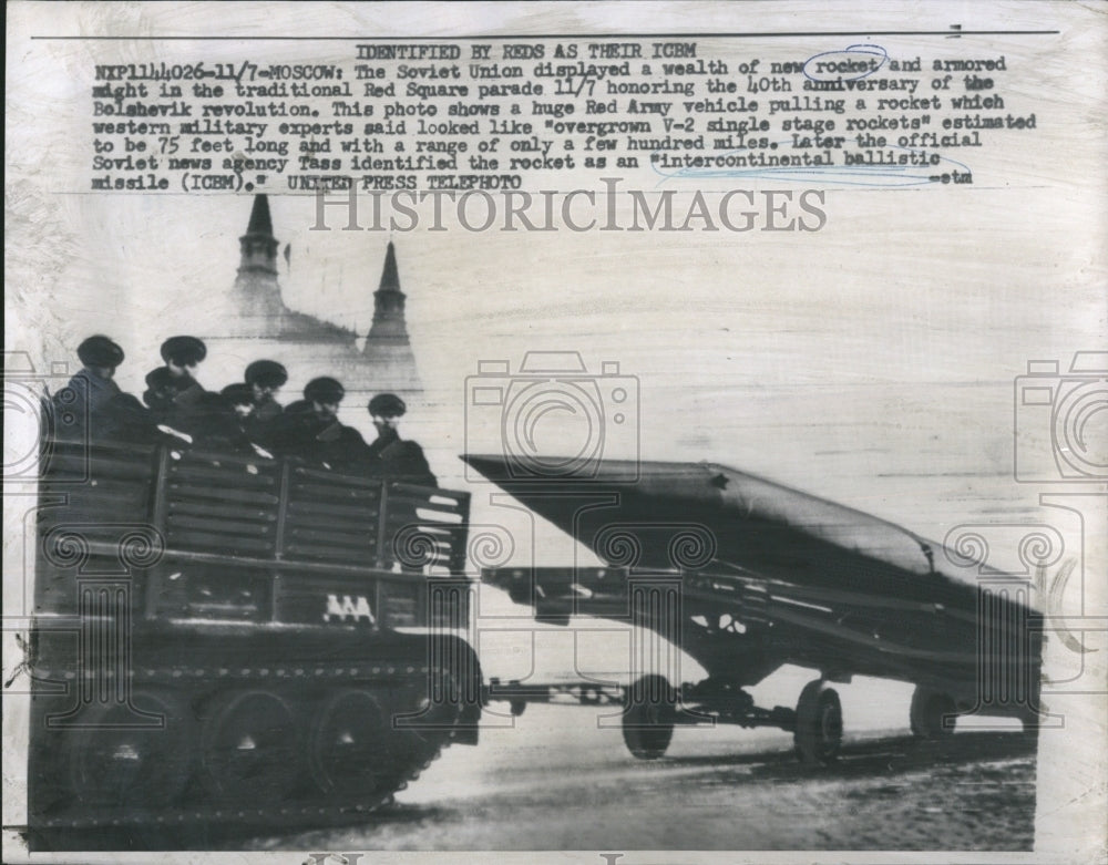 1957 Press Photo Soviet Russian Army Rocket Red Square Parade ICBM Bomb Weapon - Historic Images