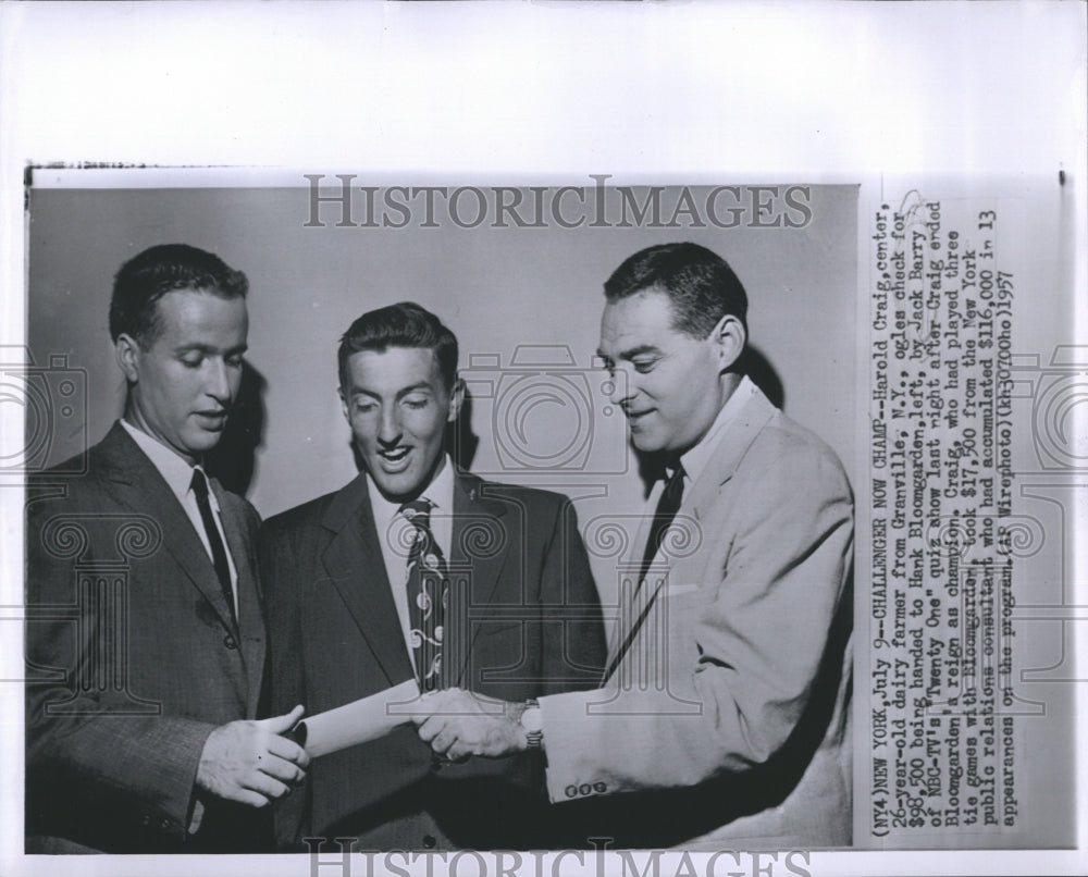 1957 Jack Barry,  Host of &quot;Twenty One&quot; quiz show-Historic Images