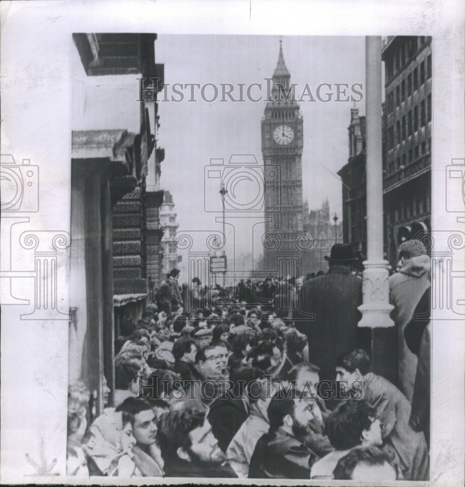 1961 Press Photo Demonstrators against the projected U.S. base - Historic Images