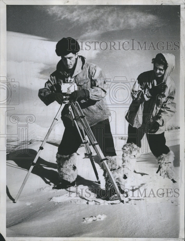 1961 Press Photo Russian Scientists Avachinsk Peak Kamchatka Peninsula - Historic Images